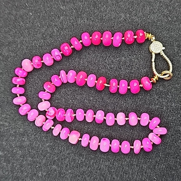 GENUINE RARE HANDSTRUNG BRIGHT PINK OPAL & DIAMOND PAVE 18" NECKLACE - Picture 8 of 15